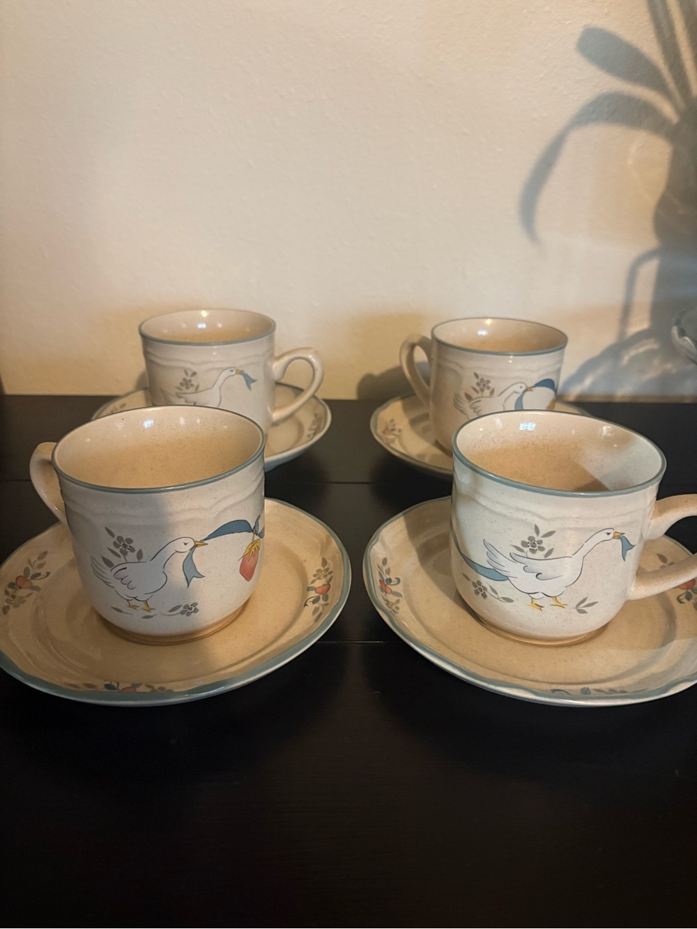 Grandma Chic Vintage Marmalade Goose Tea or Coffee Set – 4 Mugs & Saucers